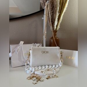🤍GWP❤️‍🔥Dior White Chain Crossbody Bag ❤️‍🔥HOT BUNDLE DEAL❤️‍🔥🚨❤️‍🔥🚨